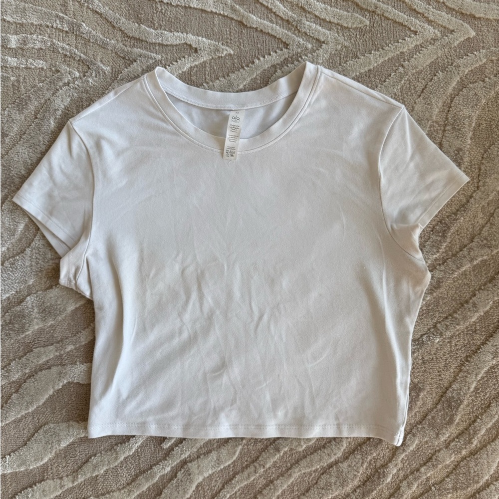 ALO Yoga White Cropped Crewneck Tee